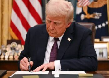 ترامب يوقع أمرا بإنشاء “قبة حديدية ” أمريكية