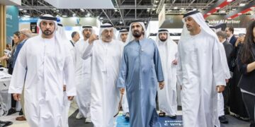 خلال زيارة سموّه إلى معرض الصحة العربي 2025