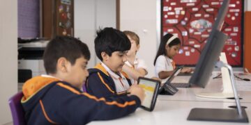 10 آلاف طالب من 60 مدرسة يشاركون في أسبوع الذكاء الاصطناعي في مدارس دبي