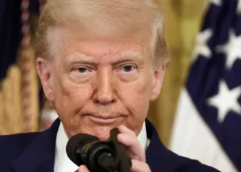 هجوم ترامب على إيران يشعل عاصفة دستورية داخل الكونغرس الأميركي