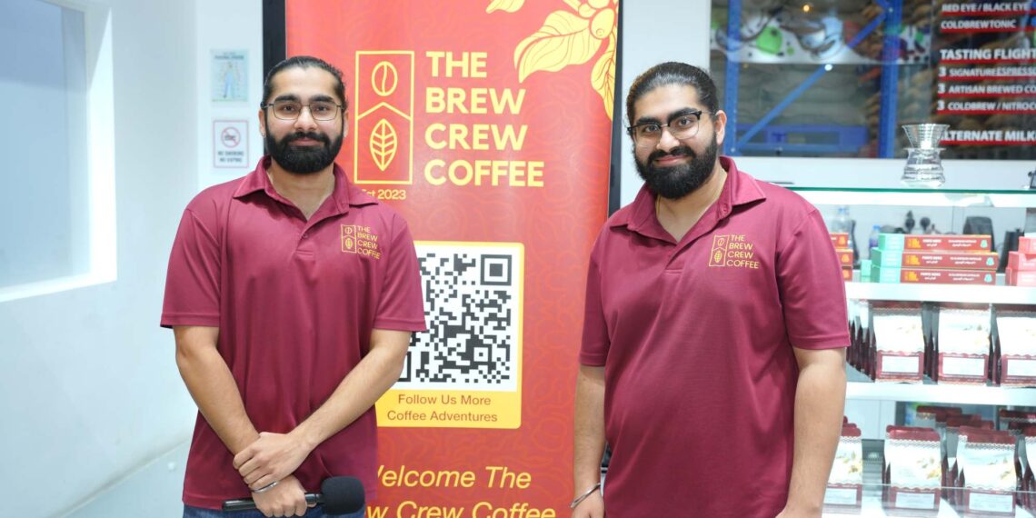 محمصة قهوة متخصصة محلية الصنع في الإمارات ترتقي بثقافة القهوة من خلال عرض غامر “من المزرعة إلى الكوب”