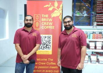 محمصة قهوة متخصصة محلية الصنع في الإمارات ترتقي بثقافة القهوة من خلال عرض غامر “من المزرعة إلى الكوب”